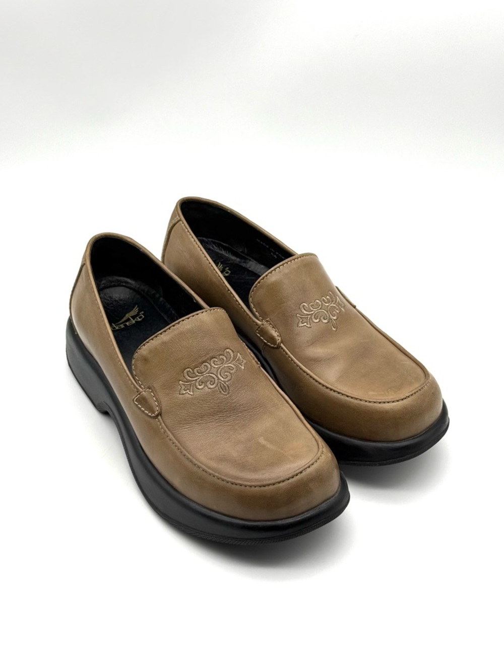 Dansko Royal Romance Tan Leather Embroidered Platform Clog Loafers EU 39